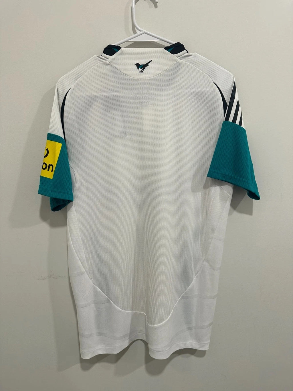 Newcastle United 2024-25 Third Soccer Jersey Authentic Version (M) NWT