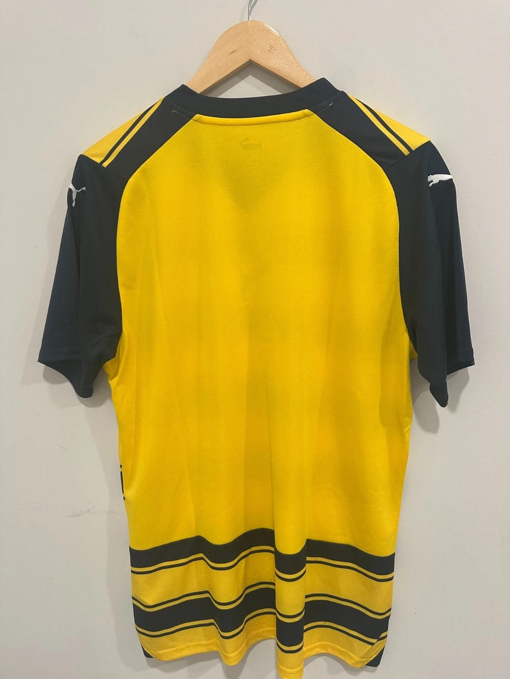 Parma 2023-24 Away Soccer Jersey (M) NWT