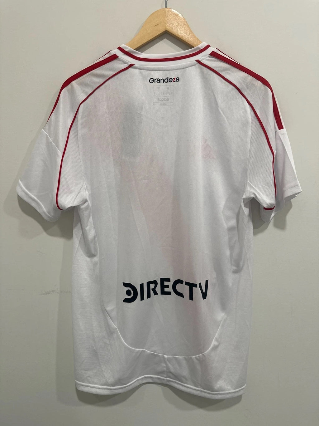 River Plate 2024 Home Soccer Jersey (M) NWT