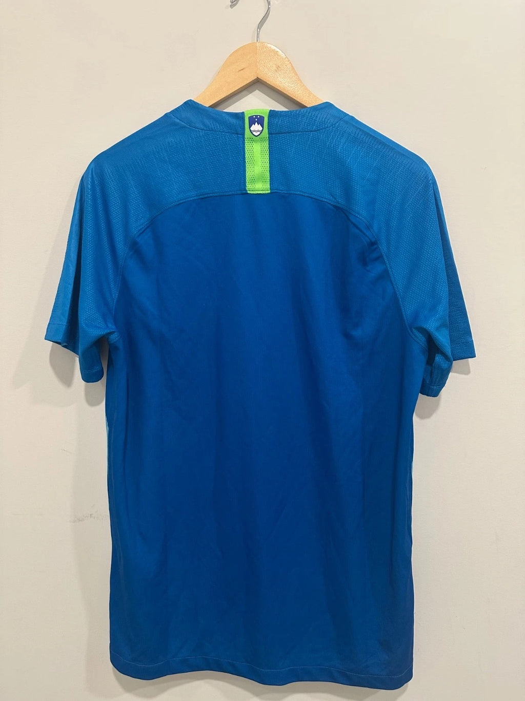 Slovenia 2018-19 Away Soccer Jersey (M)