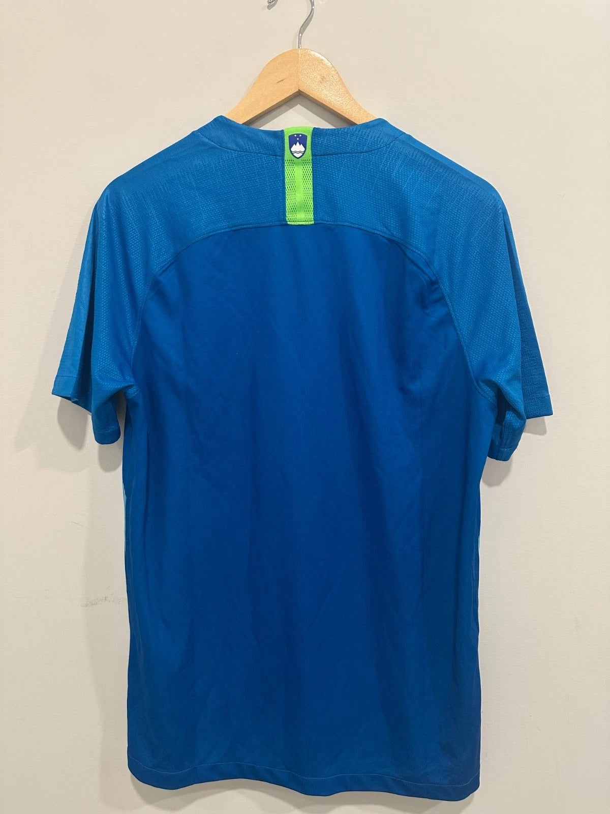 Slovenia 2018-19 Away Soccer Jersey (M)