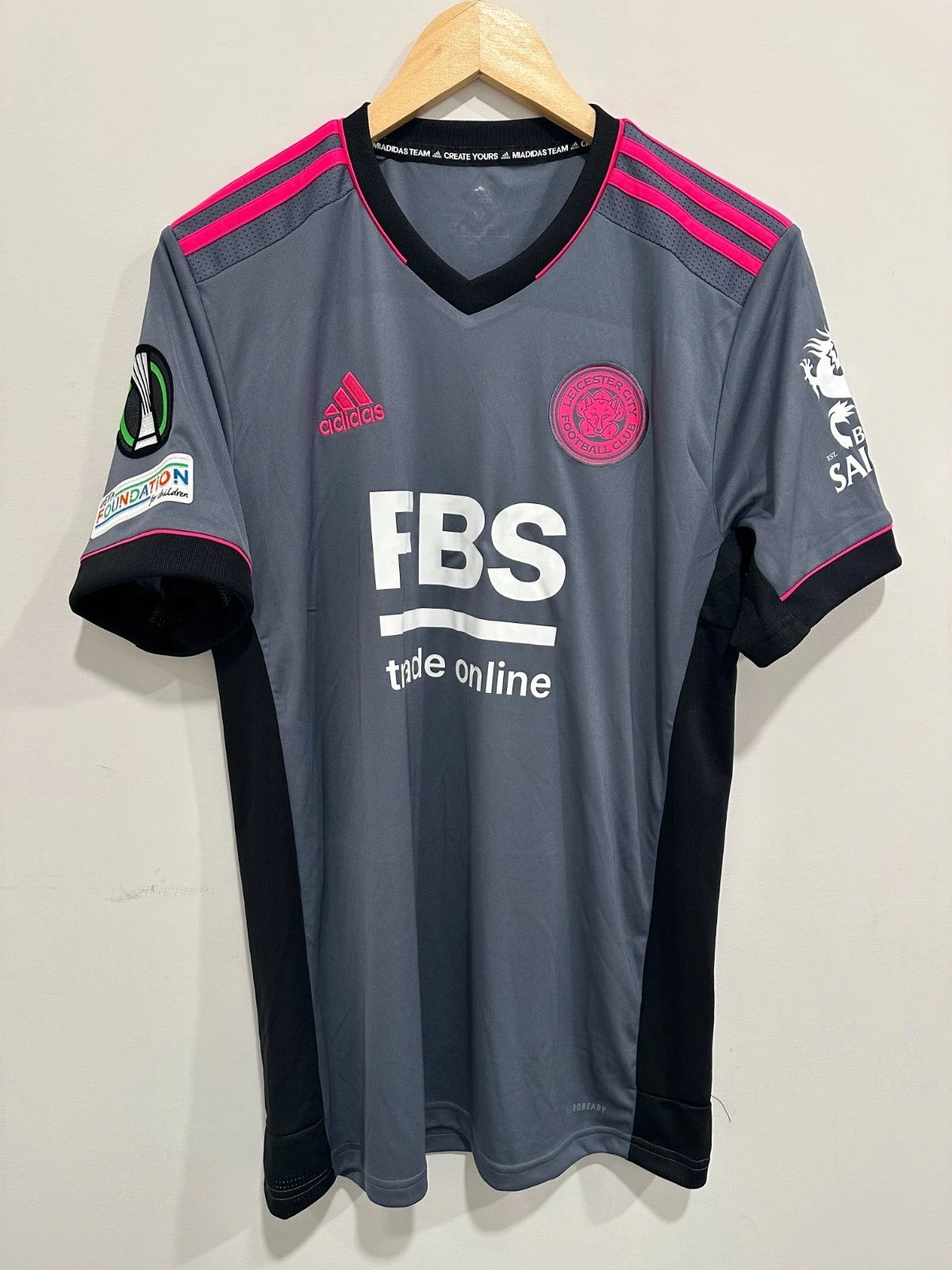 Leicester City 2021-22 Third Soccer Jersey (M)