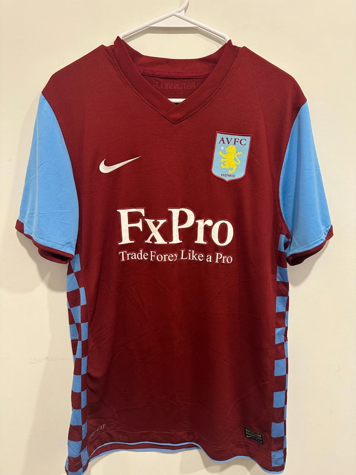 Aston Villa 2010-11 Home Soccer Jersey Bent #39 (M)