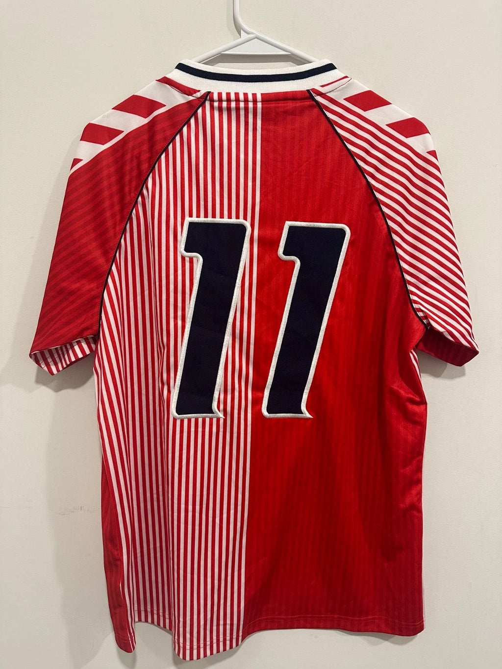 Denmark 1986 Home Soccer Jersey Reissue M Laudrup #11 (S)
