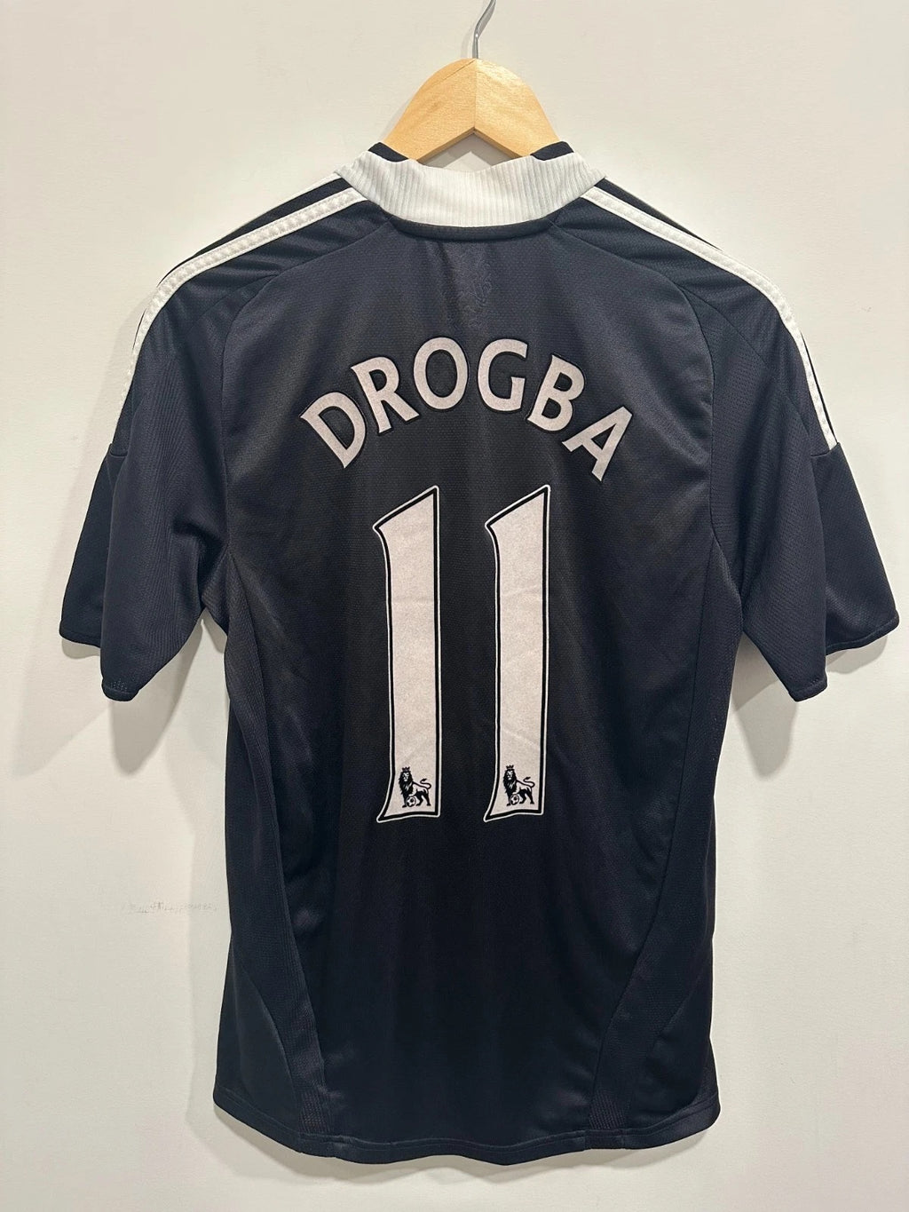 Chelsea 2008-09 Away Soccer Jersey Drogba #11 (S)