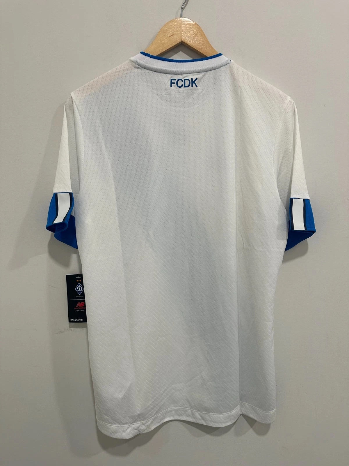 Dynamo Kyiv 2022-23 Home Soccer Jersey (M) NWT